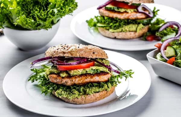 Fiskeburger med guacamole