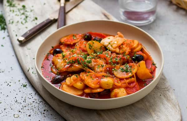 Bacalao med torskefilet, oliven og persille